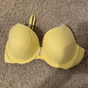Victoria’s Secret 34d Bra